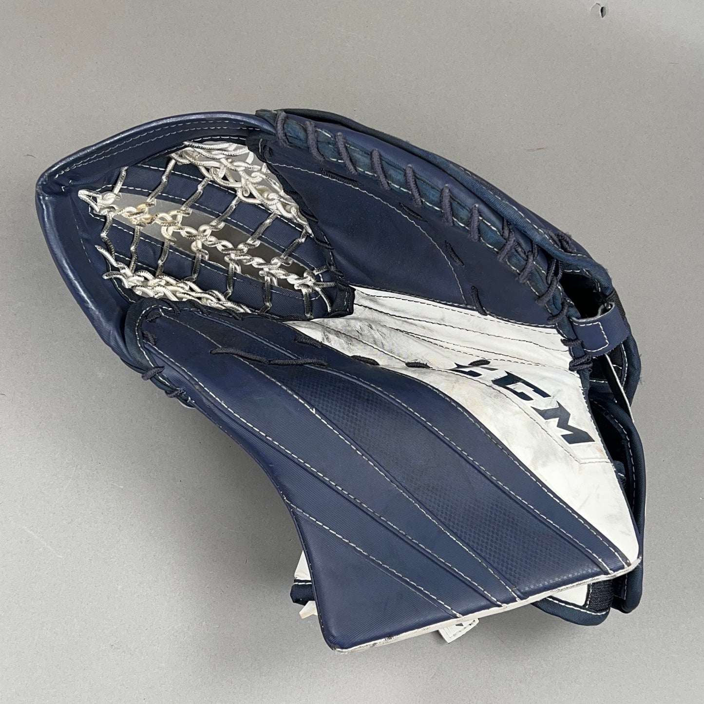 CCM E-Flex 5 Junior Goalie Blocker