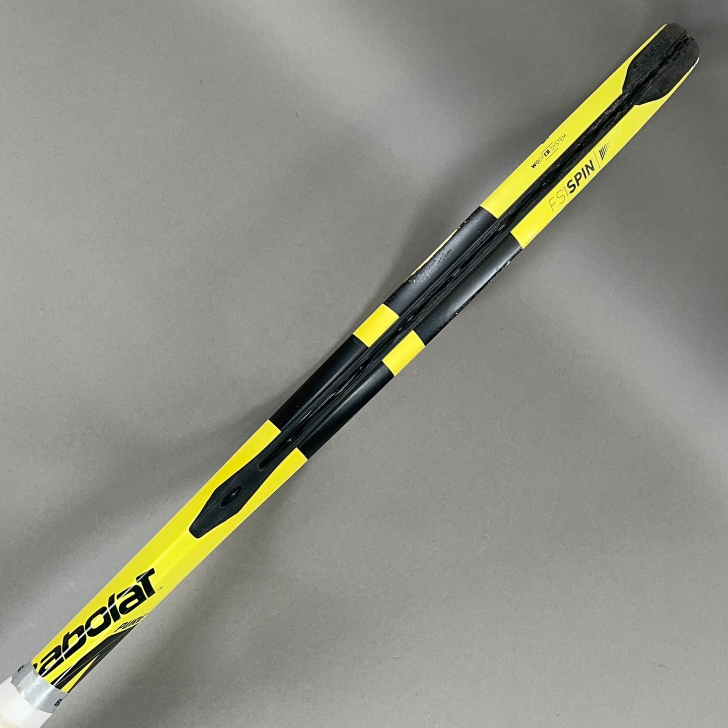 Babolat Pure Aero Jr 25 Tennis Racket 4" Grip & 98in² Head Size