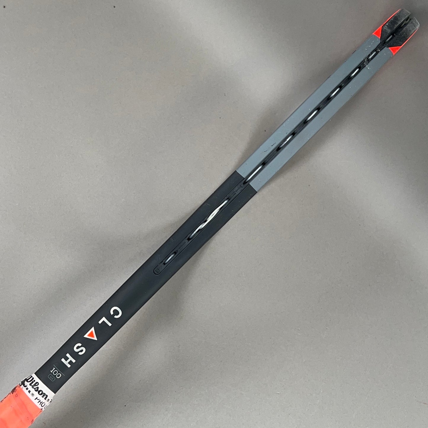 Wilson Clash 100 (Version 1.0) Tennis Racket 4 1/4" Grip & 100in² Head Size