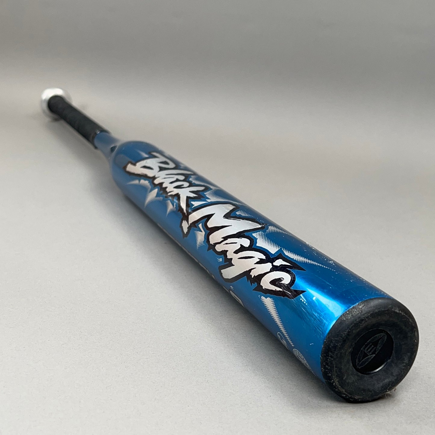 Easton Black Magic ML500B 33/24 (-9) ASA / 1.20 BPF Softball Bat