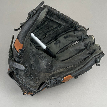 Wilson A500 12" Right Hand Thrower Baseball Glove