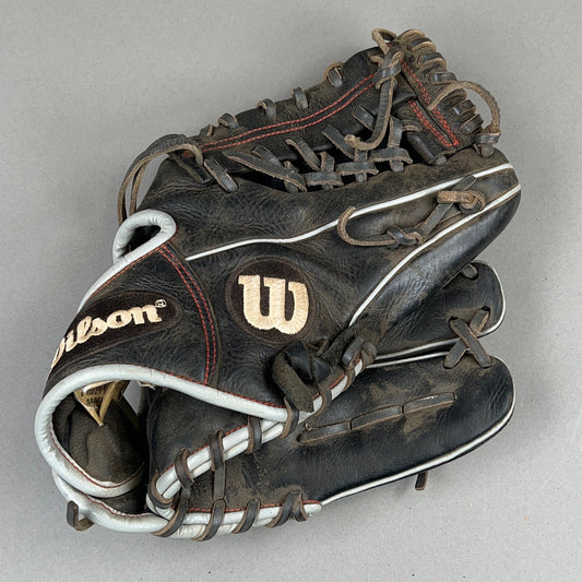 Wilson A1000 11.5" Right Hand Thrower Baseball Glove