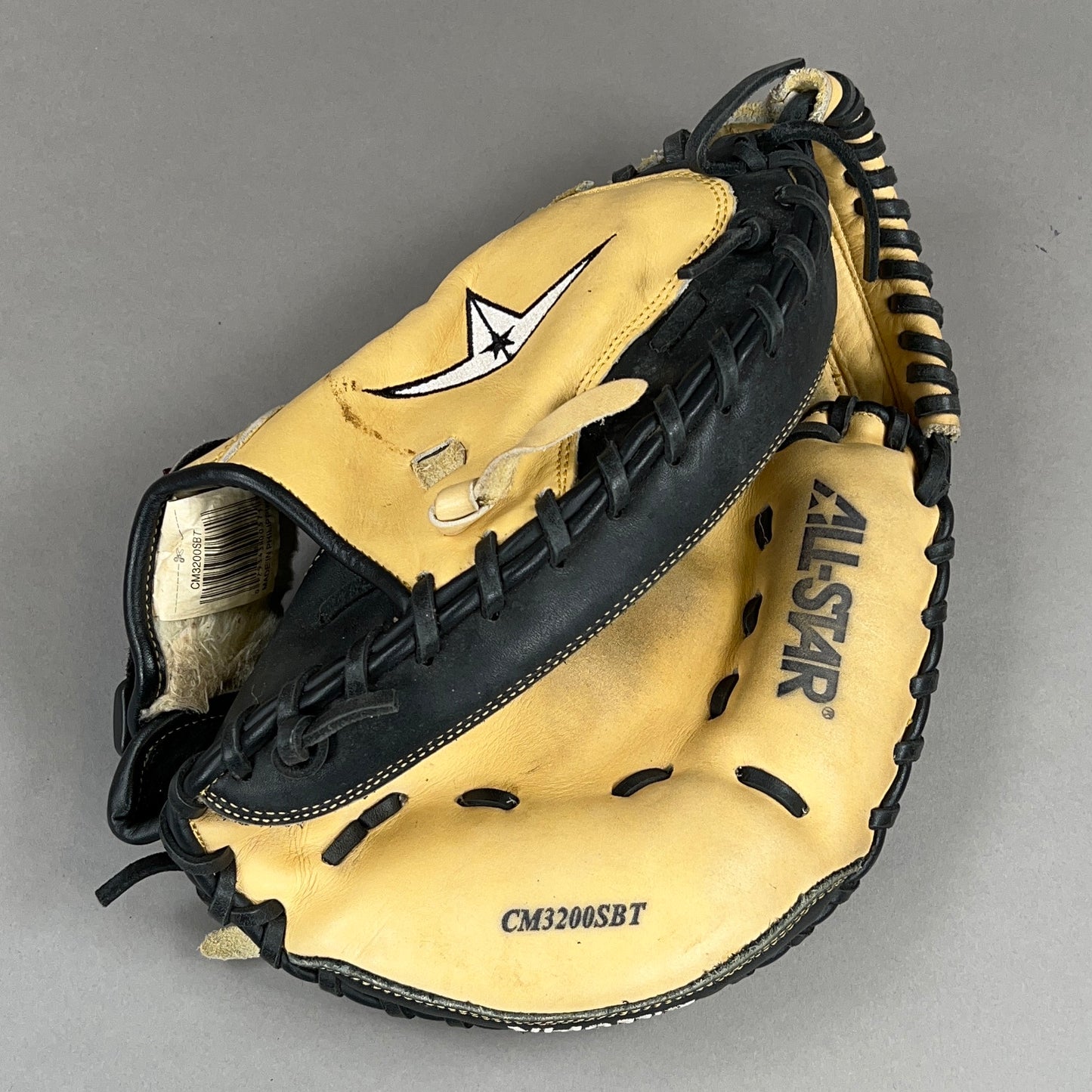All-Star CM3200SBT 33.5" Right Hand Thrower Catchers Mitt