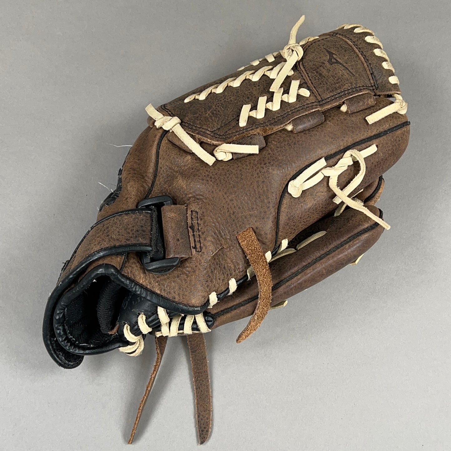 Mizuno GFN1200F2TS 12" Right Hand Thrower Softball Glove