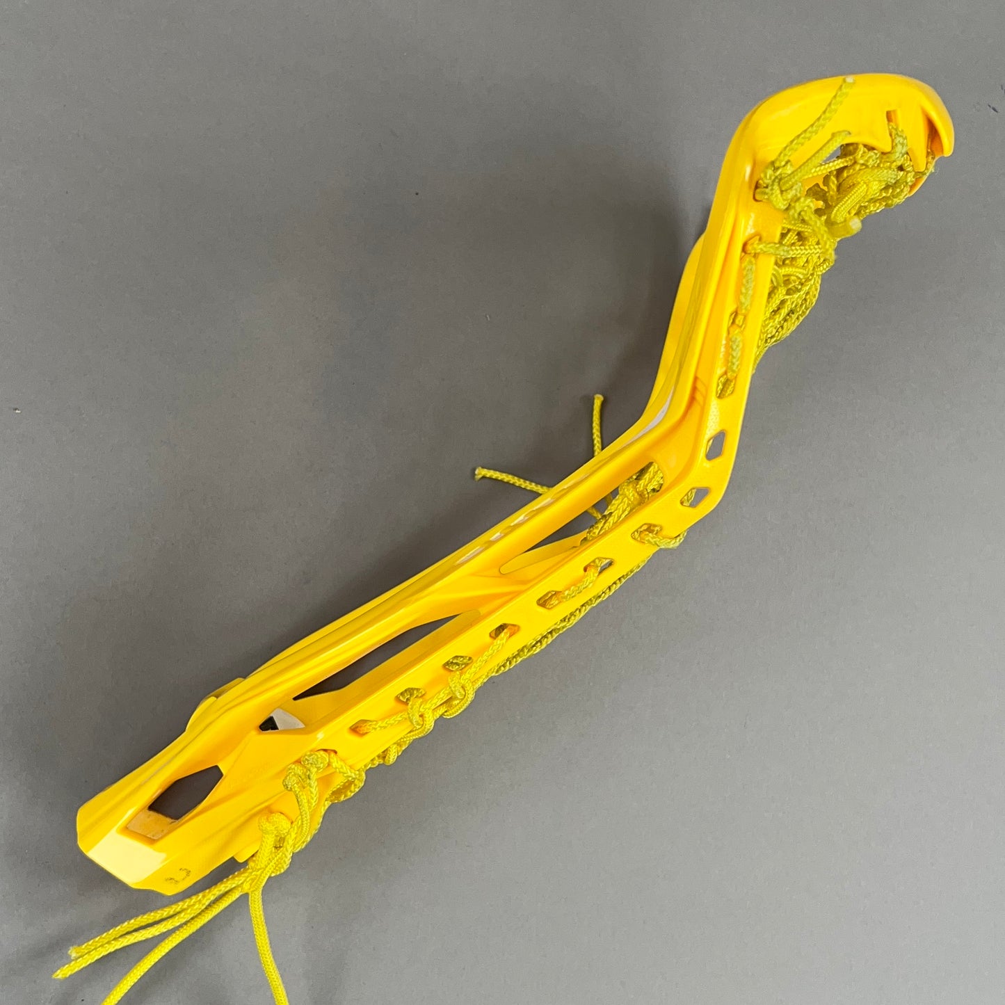 STX Crux 600 Womens Attack/Mid Lacrosse Head