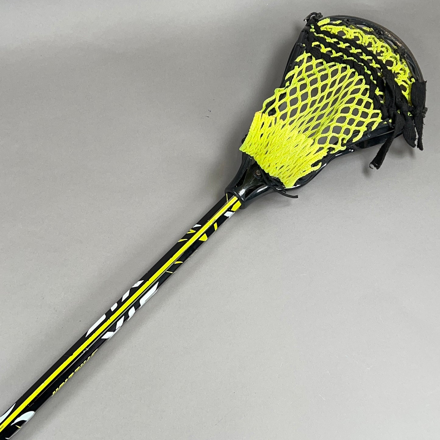 STX Stallion Attack/Mid Lacrosse Head w/ 30" Stallion