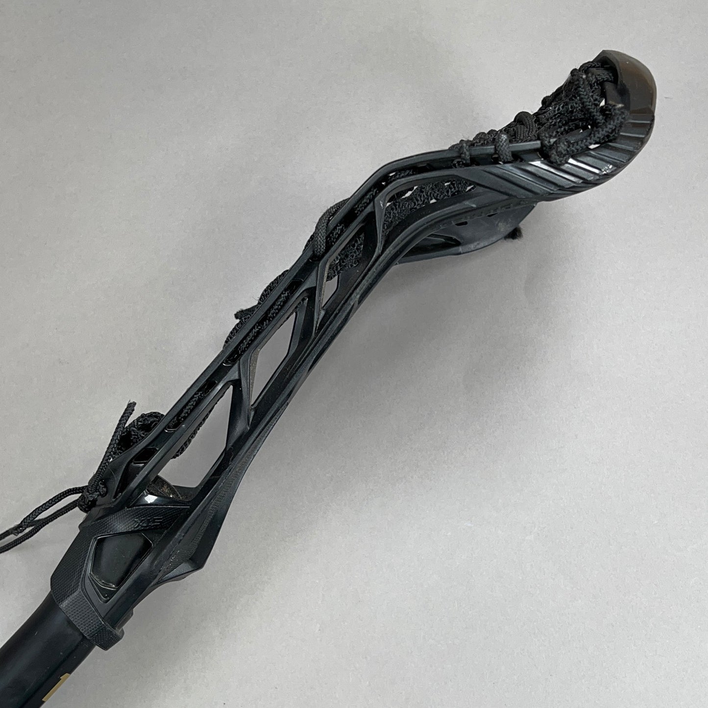 STX Fortress 700 Attack/Mid Lacrosse Head w/ 30" Fortress 700
