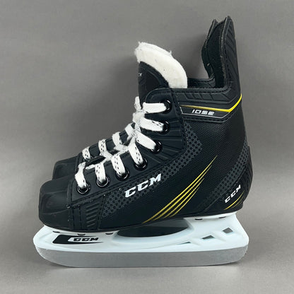 CCM 1052 Size 10Y Youth Hockey Skates