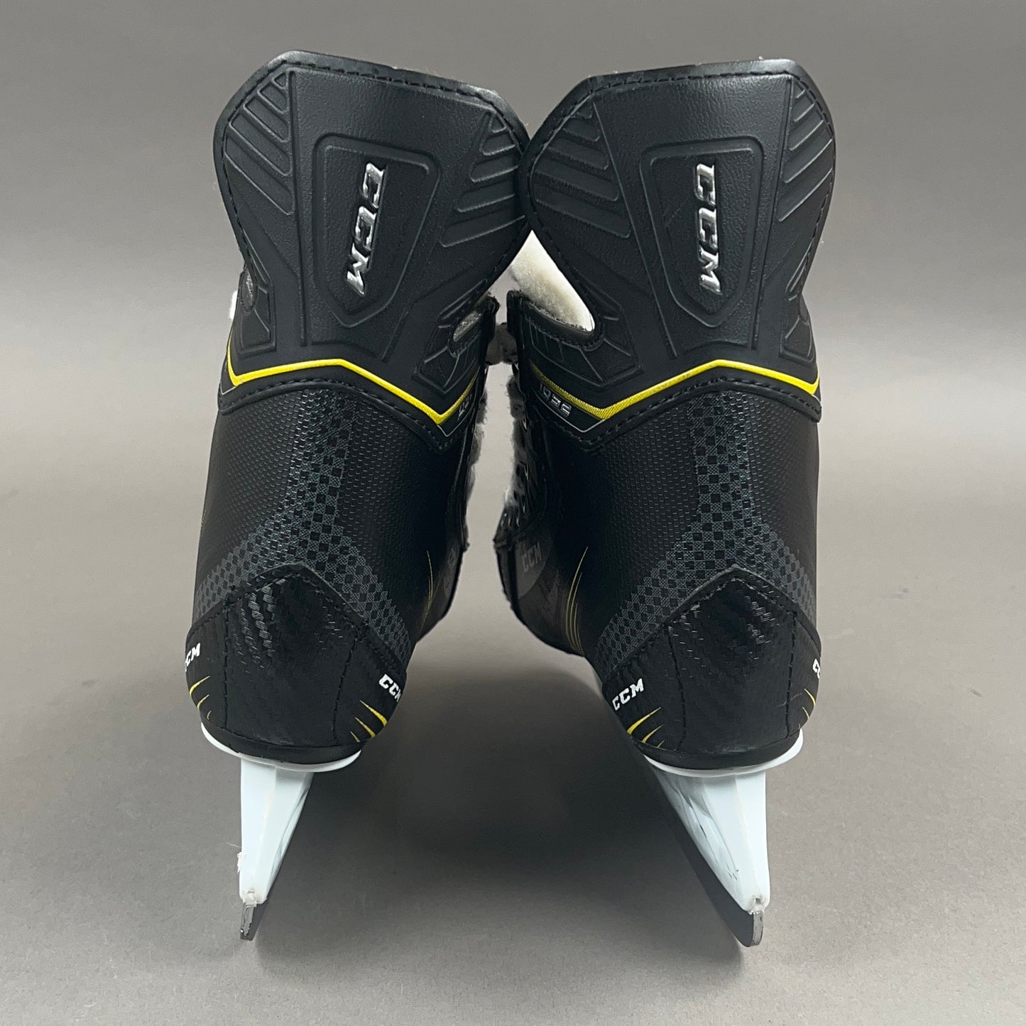 CCM 1052 Size 10Y Youth Hockey Skates