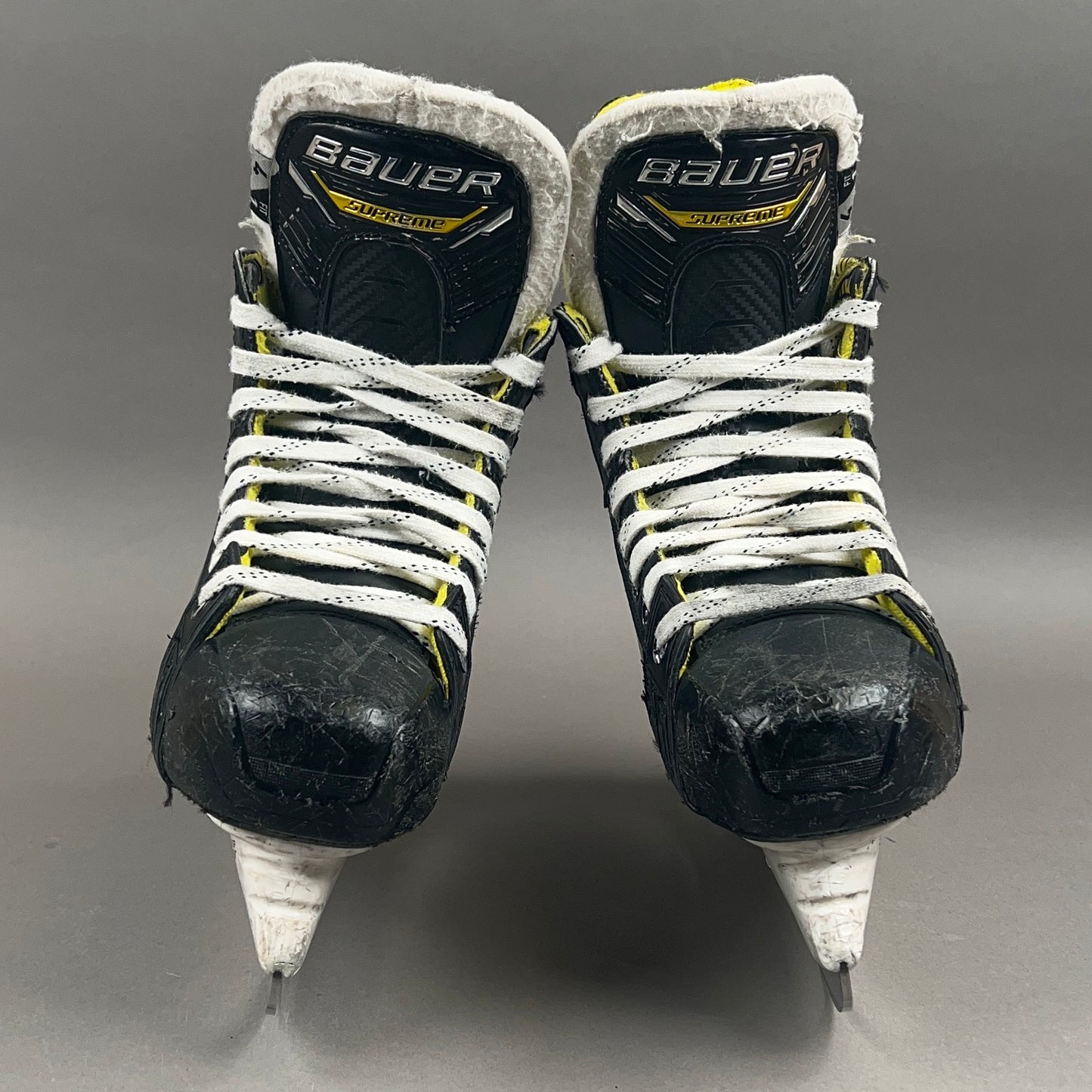 Bauer Supreme M4 Size 4 Intermediate Hockey Skates