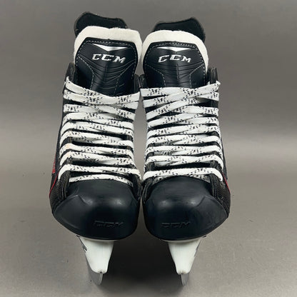 CCM RBZ 40 Size 4 Intermediate Hockey Skates