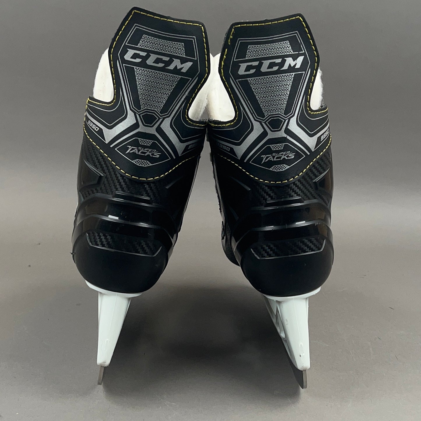 CCM Super Tacks 9350 Size 3 Junior Hockey Skates