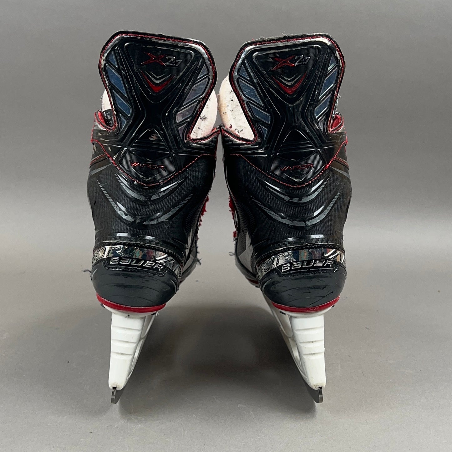 Bauer Vapor X 2.7 Size 5.5 Intermediate Hockey Skates