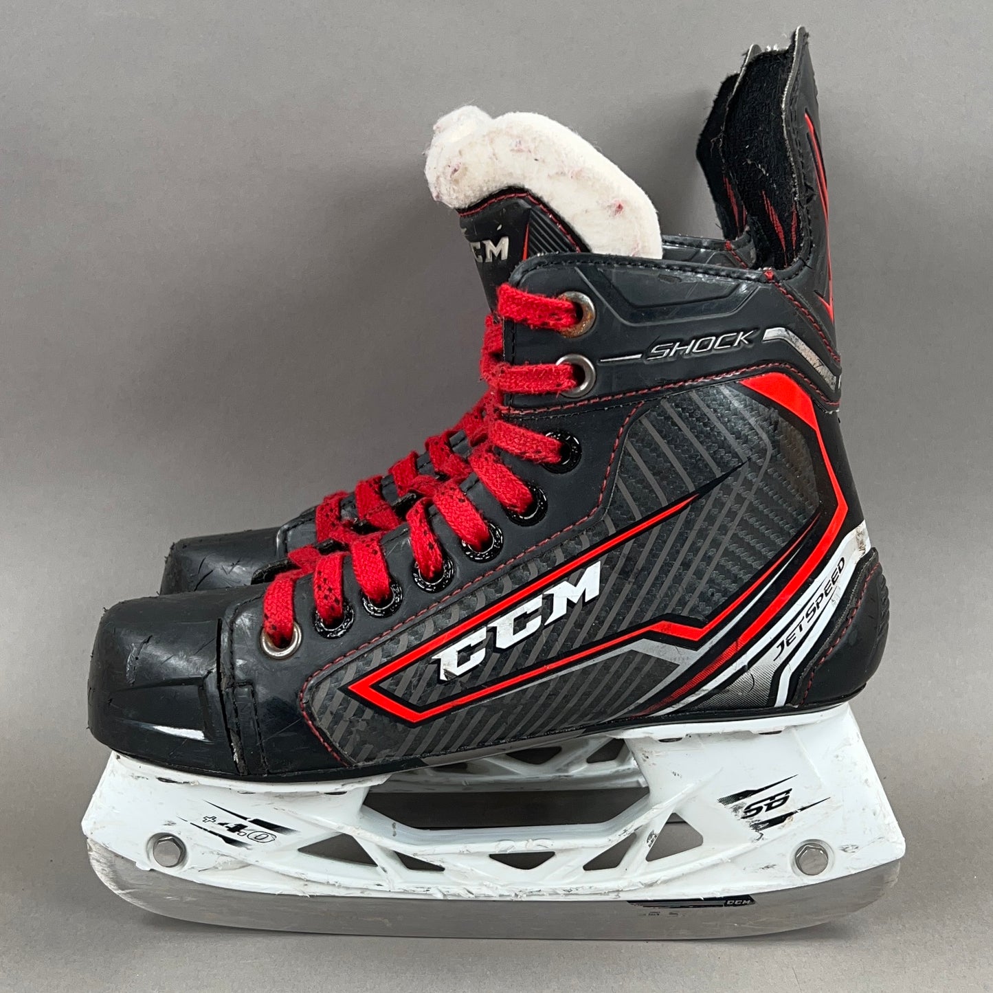 CCM Jetspeed Shock Size 2.5 Junior Hockey Skates