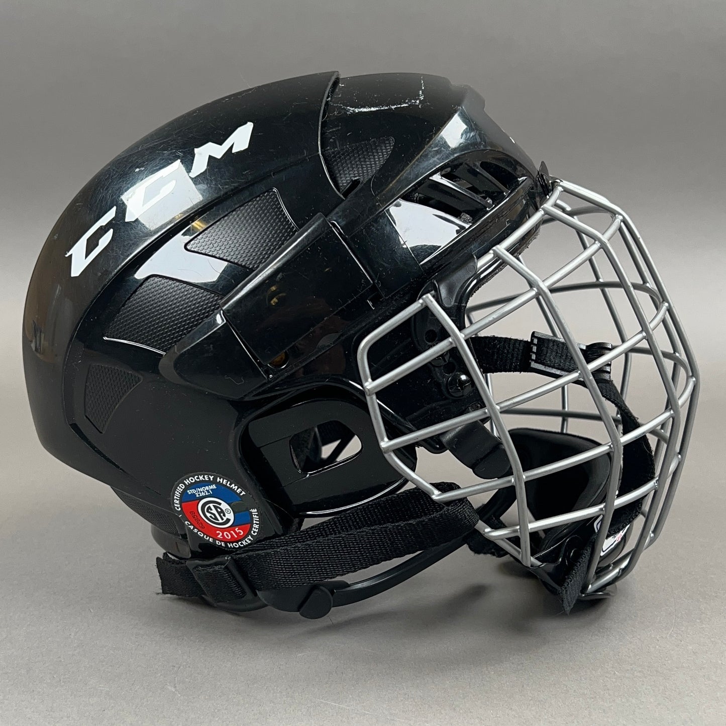 CCM FL40 Small 6 3/8" to 7" Junior Hockey Helmet