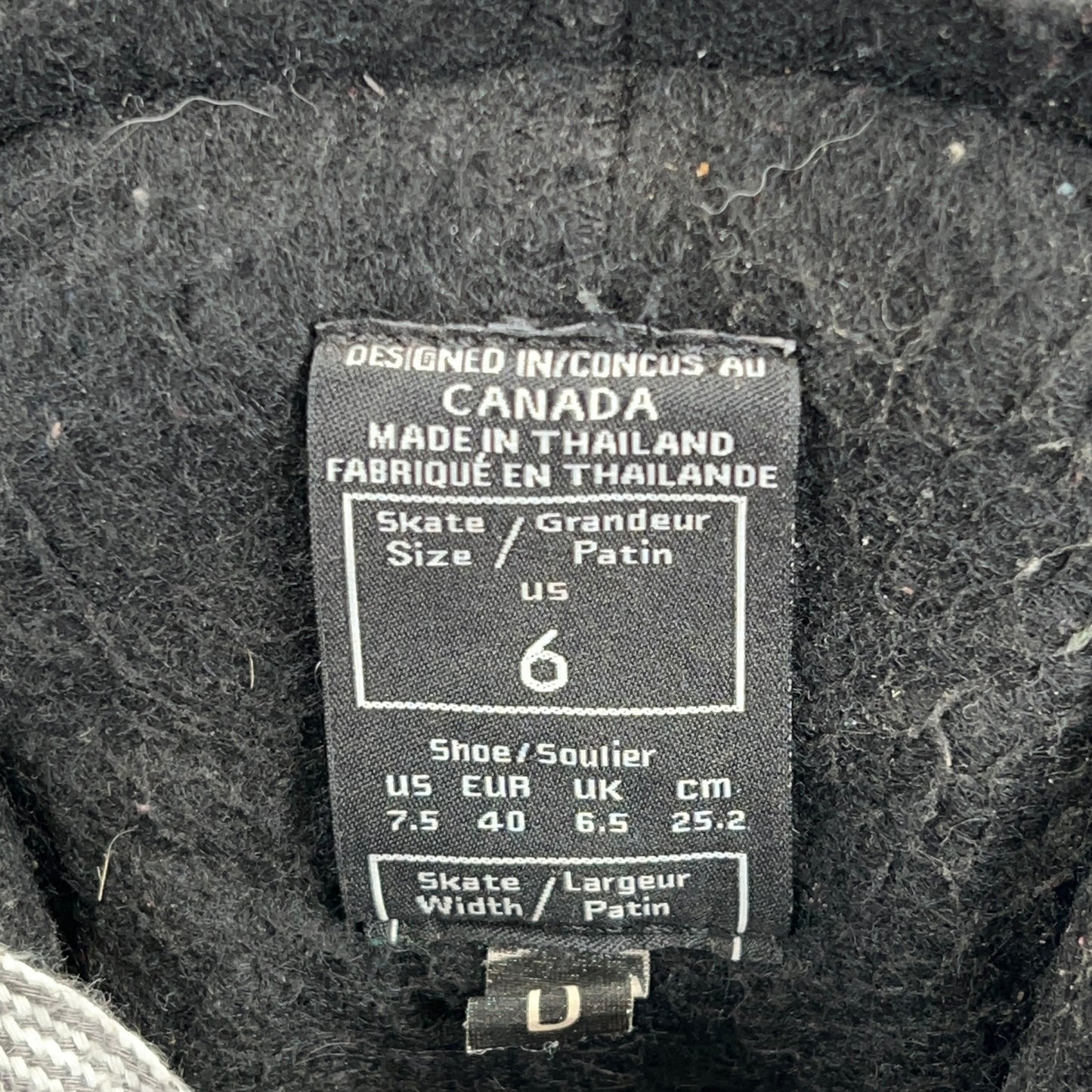 CCM U+ 06 Size 6 Vintage Intermediate Hockey Skates