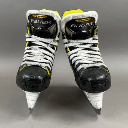 Bauer Supreme 3S Size 2.5 Junior Hockey Skates
