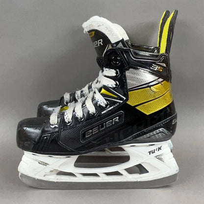 Bauer Supreme 3S Size 2.5 Junior Hockey Skates