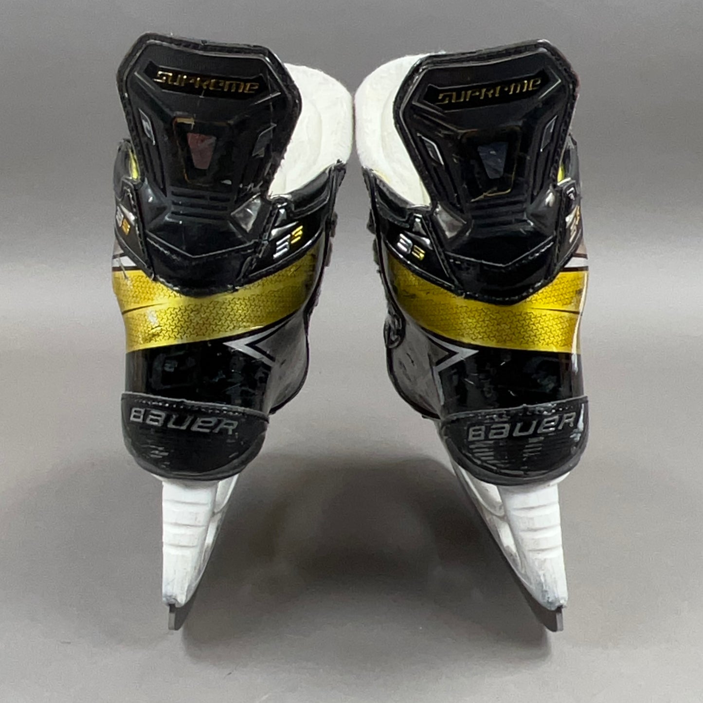 Bauer Supreme 3S Size 2.5 Junior Hockey Skates