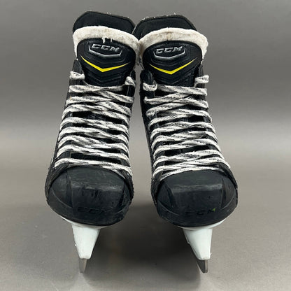 CCM Tacks 2052 Size 2 Junior Hockey Skates
