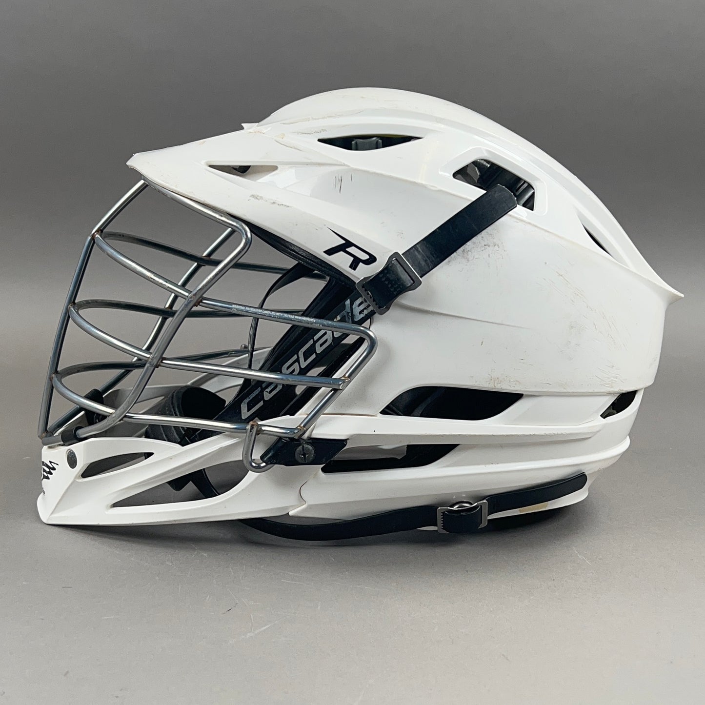 Cascade R OSFM Adjustable 21.5" to 24" Senior Lacrosse Helmet
