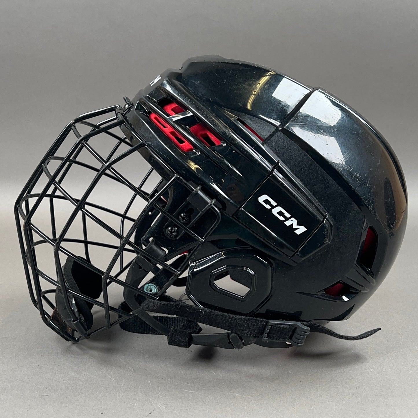 CCM Tacks 70 Medium 7" to 7 1/2" Senior Hockey Helmet