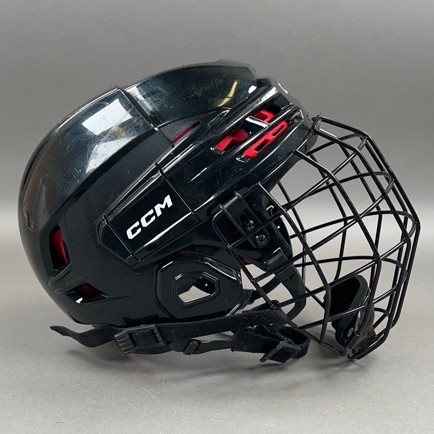 CCM Tacks 70 Medium 7" to 7 1/2" Senior Hockey Helmet
