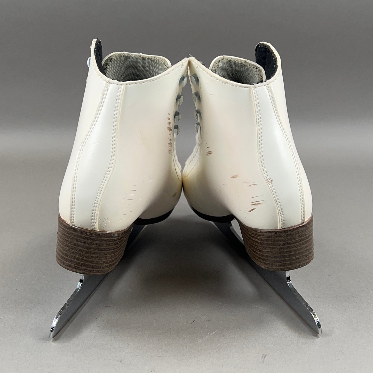 Riedell Pearl Size 7 Ice Skates