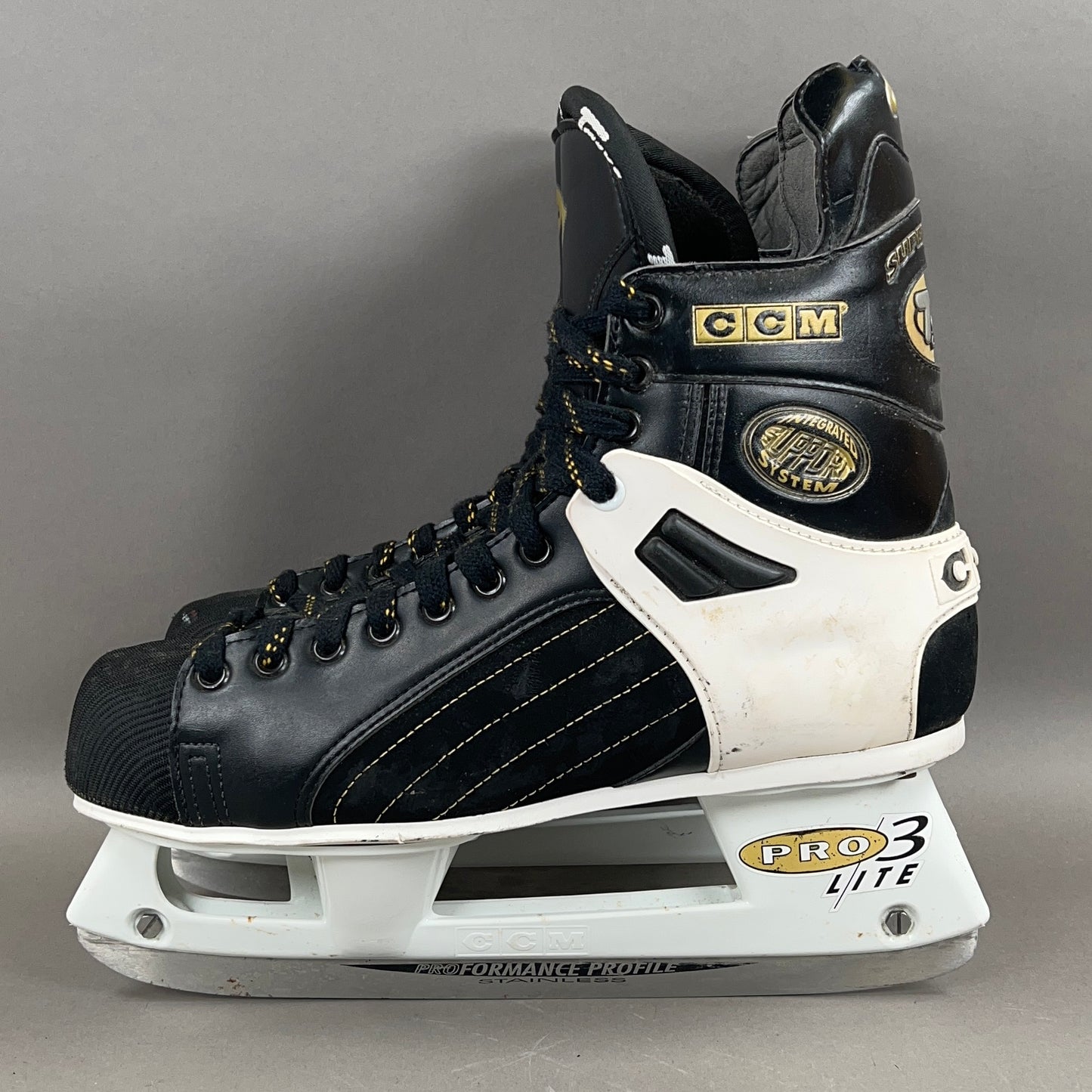 CCM 652 Super Tacks Pro Lite 3 Size 11 Senior Hockey Skates