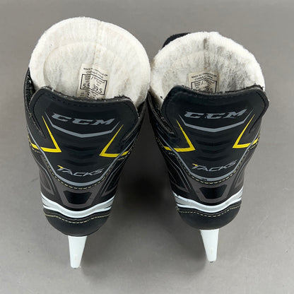 CCM Tacks 9050 Size 5.5 Intermediate Hockey Skates