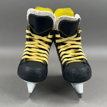 CCM Tacks 9350 Size 11Y Youth Hockey Skates