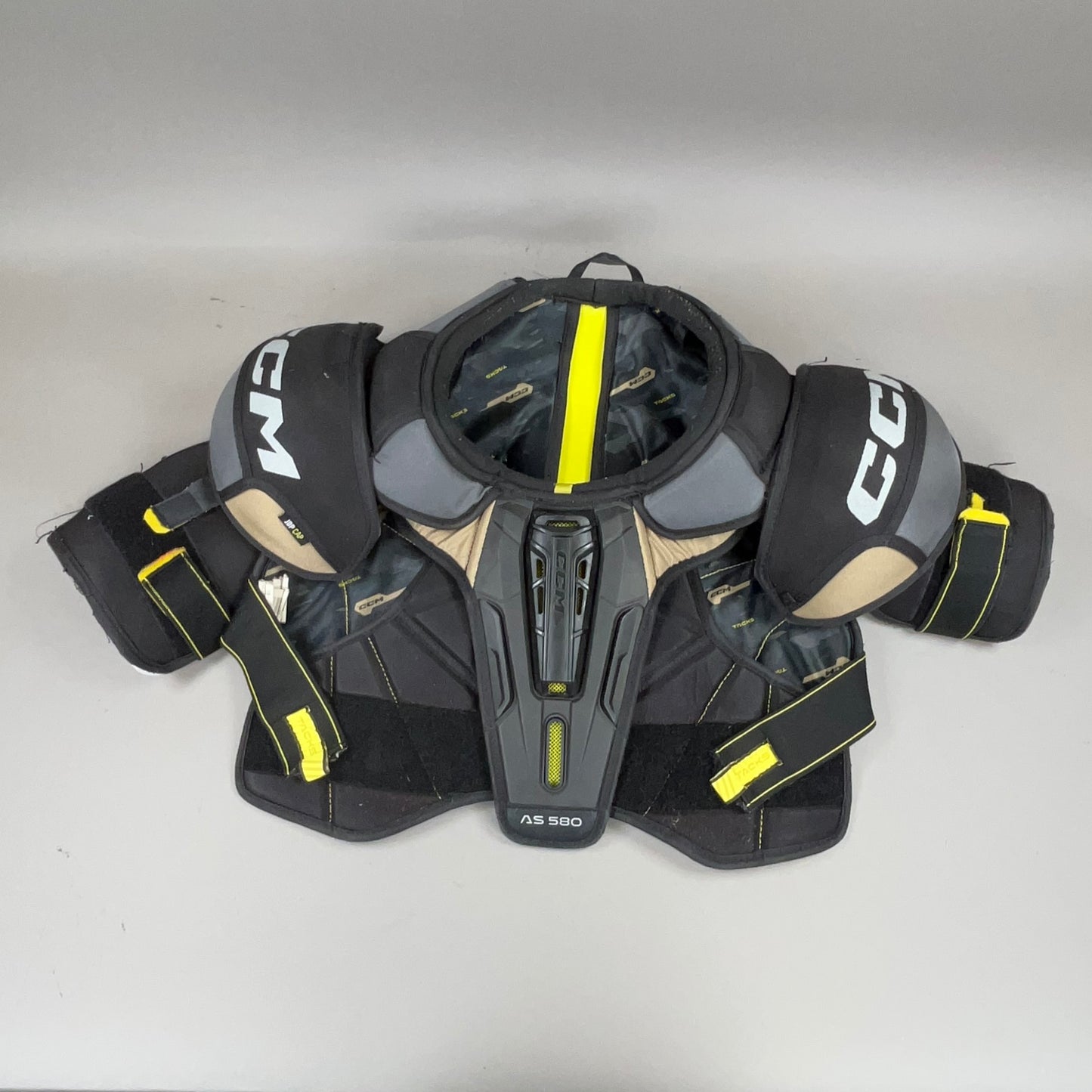 CCM Tacks AS580 Senior Large Hockey Shoulder Pads