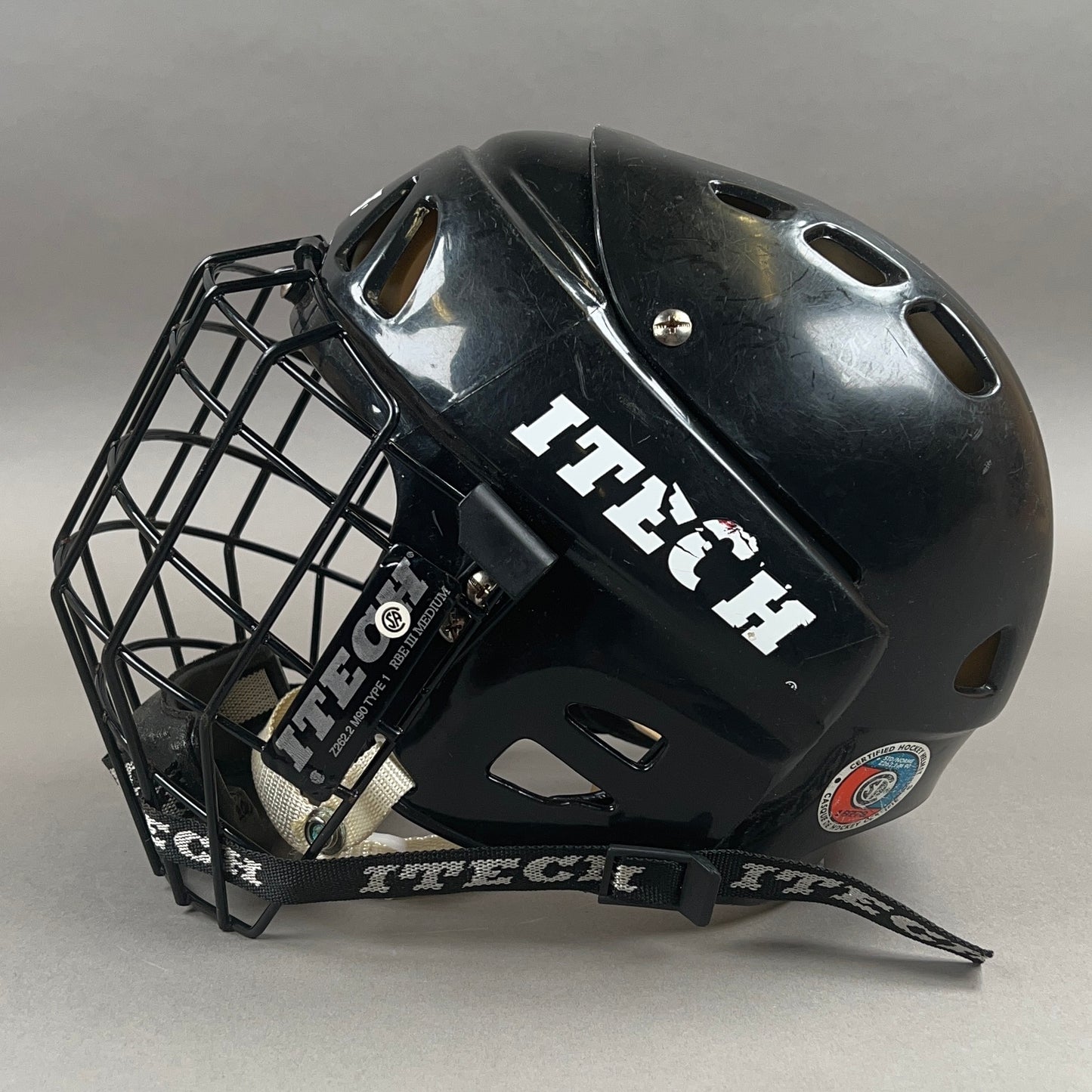 ITECH HC15 Large 7 1/8" to 7 5/8" Senior Vintage Hockey Helmet