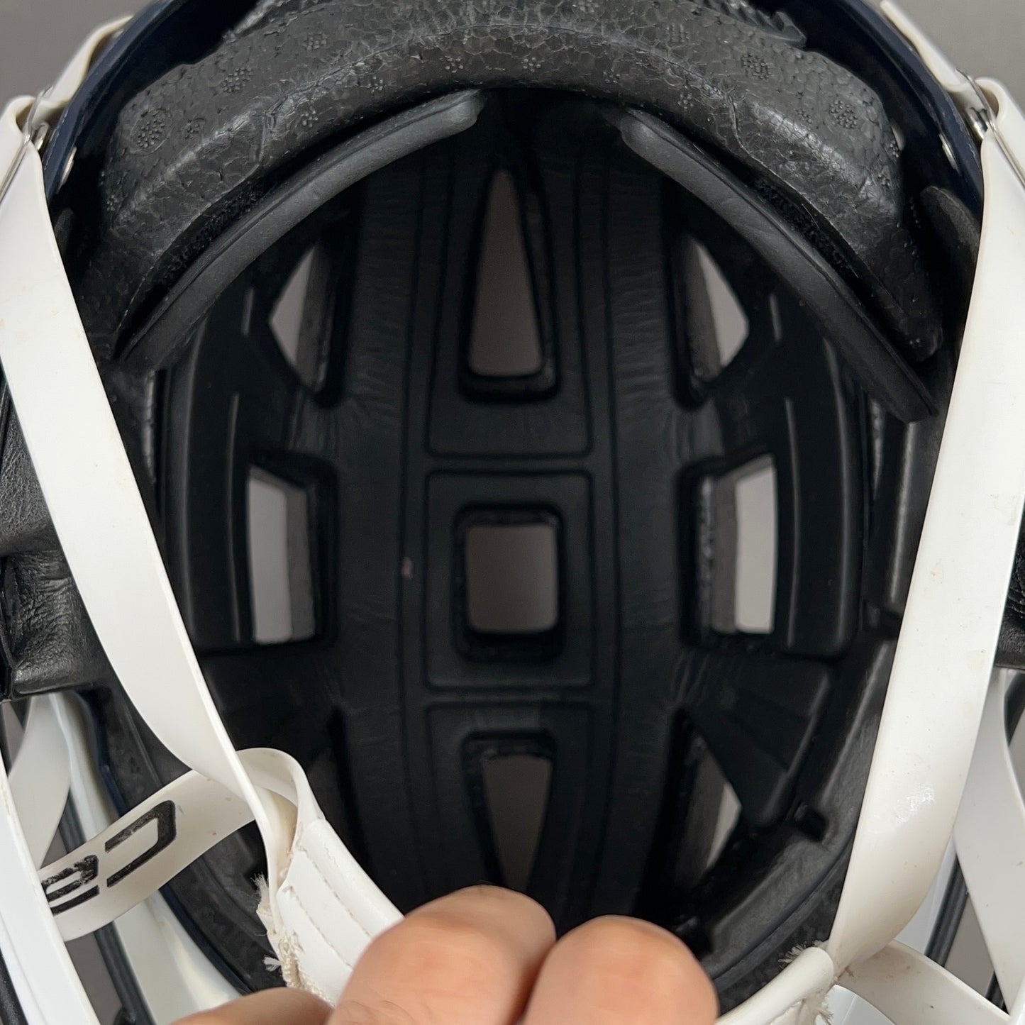 Cascade CPV-R OSFM Adjustable 21.5" to 23" Lacrosse Helmet