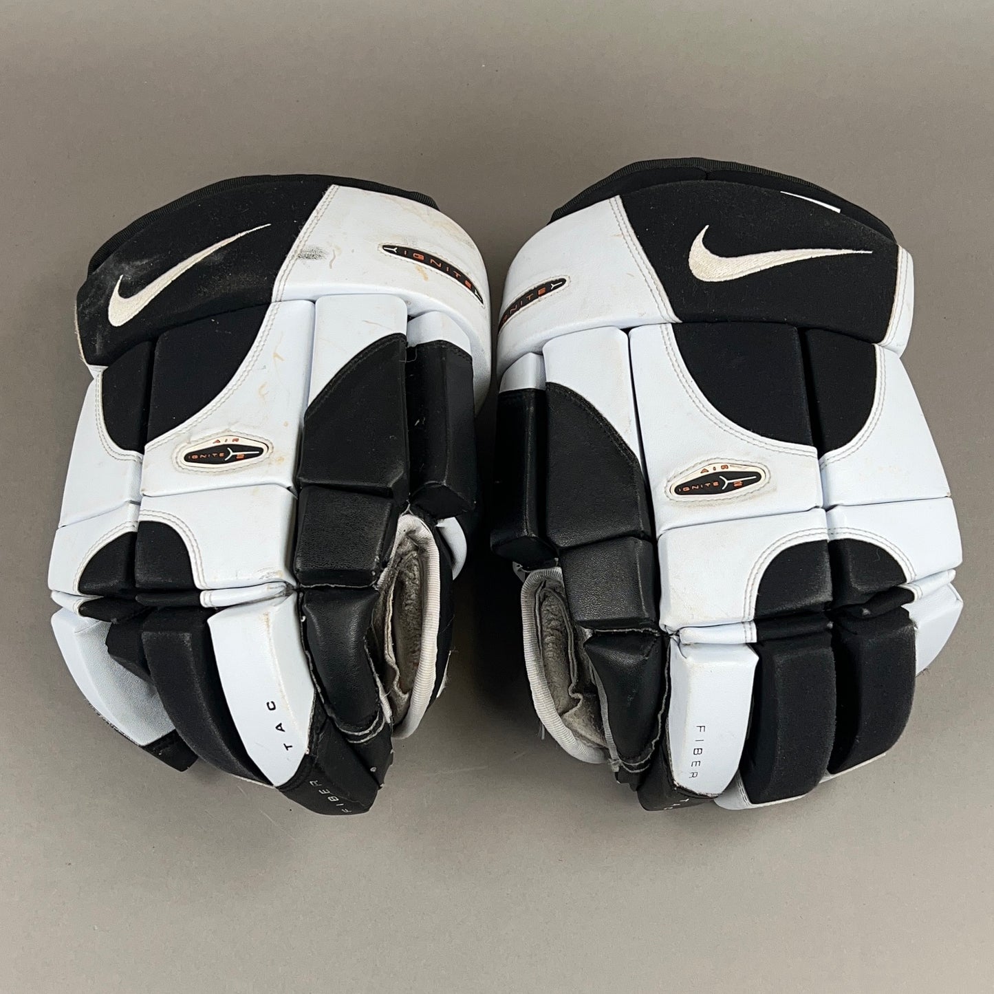 Nike Air Ignite 2 Senior 14" Vintage Hockey Gloves