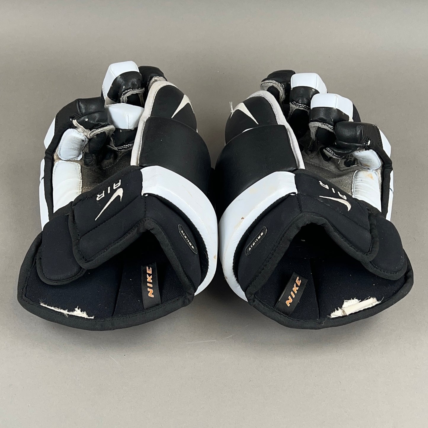 Nike Air Ignite 2 Senior 14" Vintage Hockey Gloves