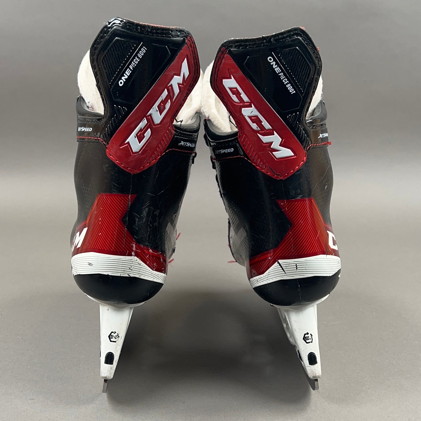 CCM Jetspeed FT485 Size 2.5 Junior Hockey Skates
