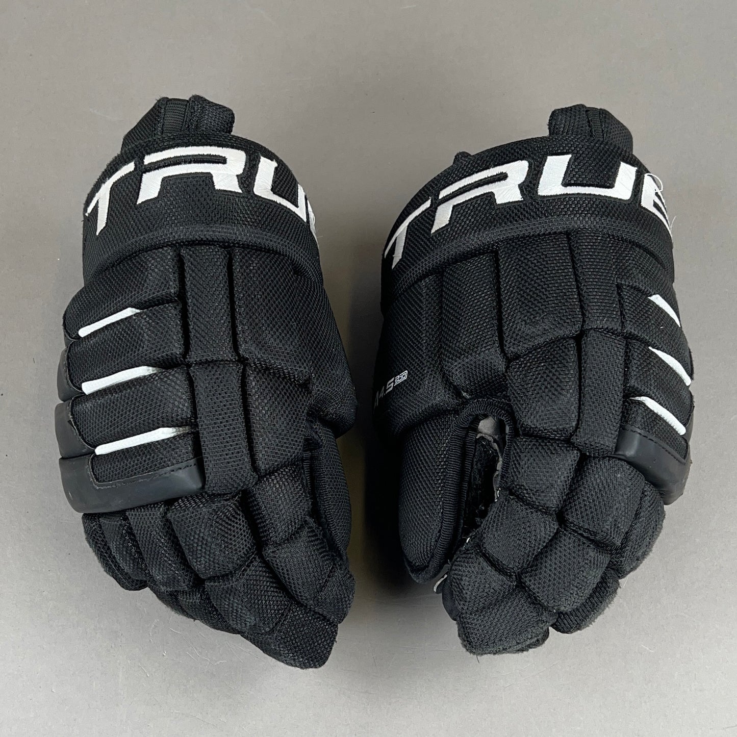 True A4.5 Junior 11" Hockey Gloves