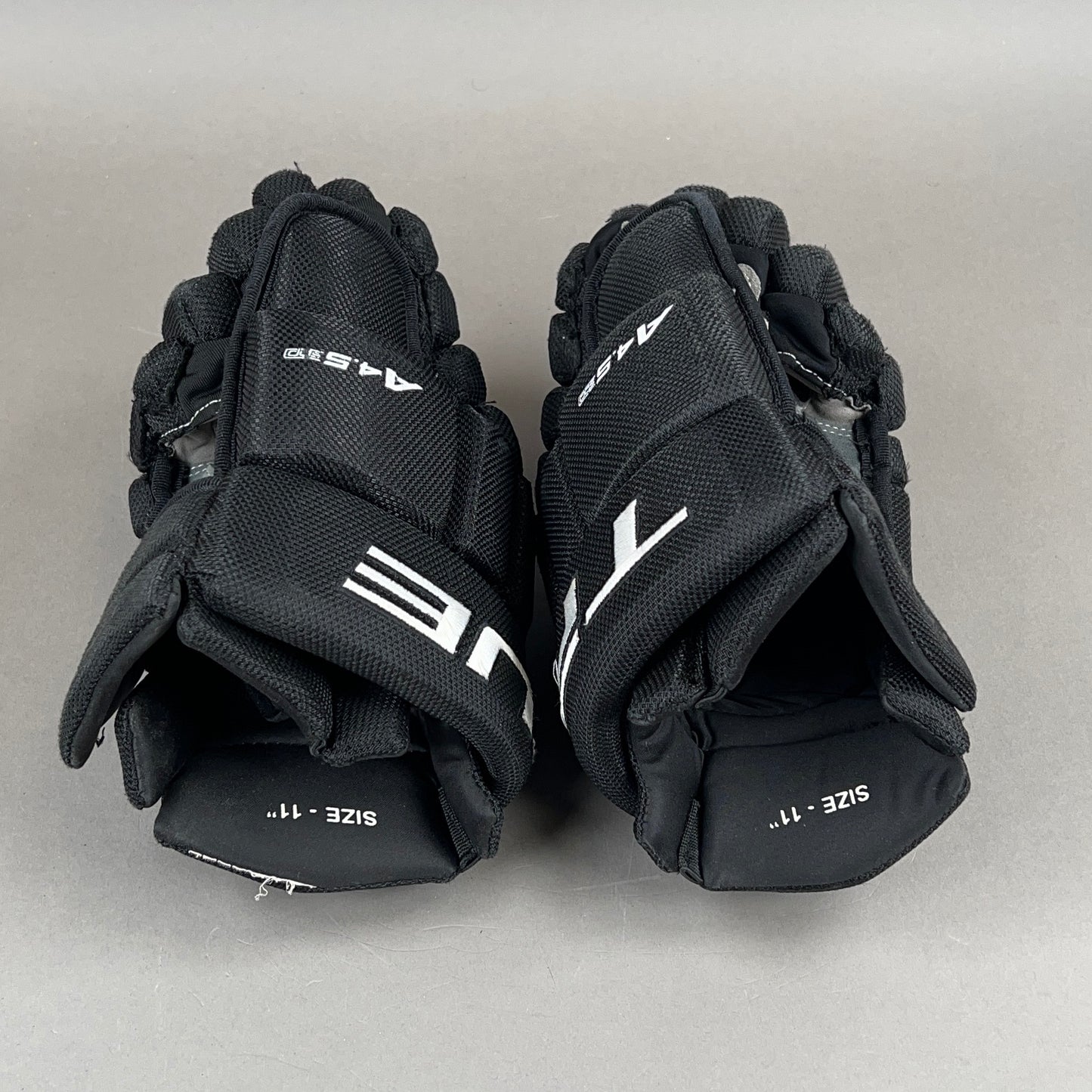 True A4.5 Junior 11" Hockey Gloves