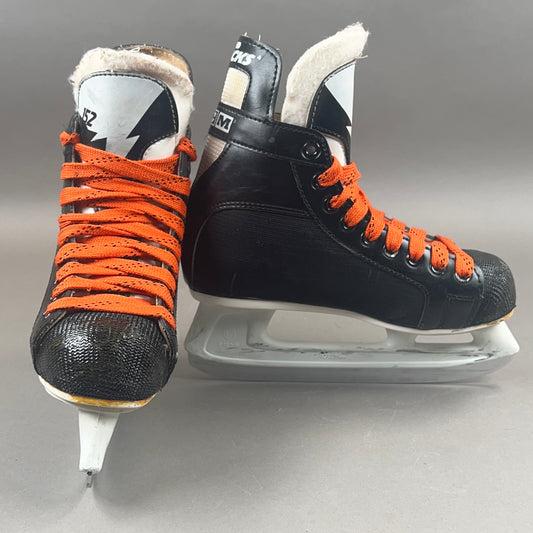 CCM Tacks 152 Size 3.5 Vintage Junior Hockey Skates