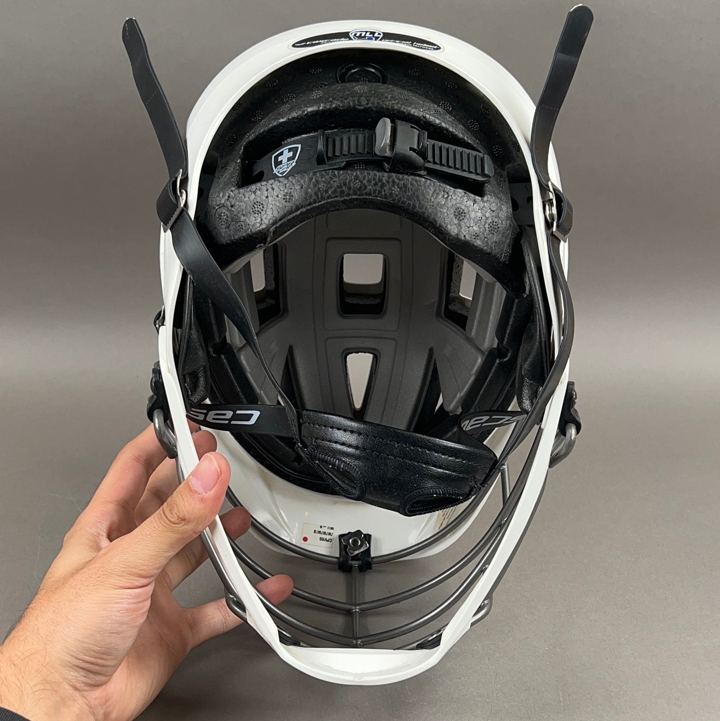 Cascade CPV-R OSFM Adjustable 22" to 23.5" Junior Lacrosse Helmet