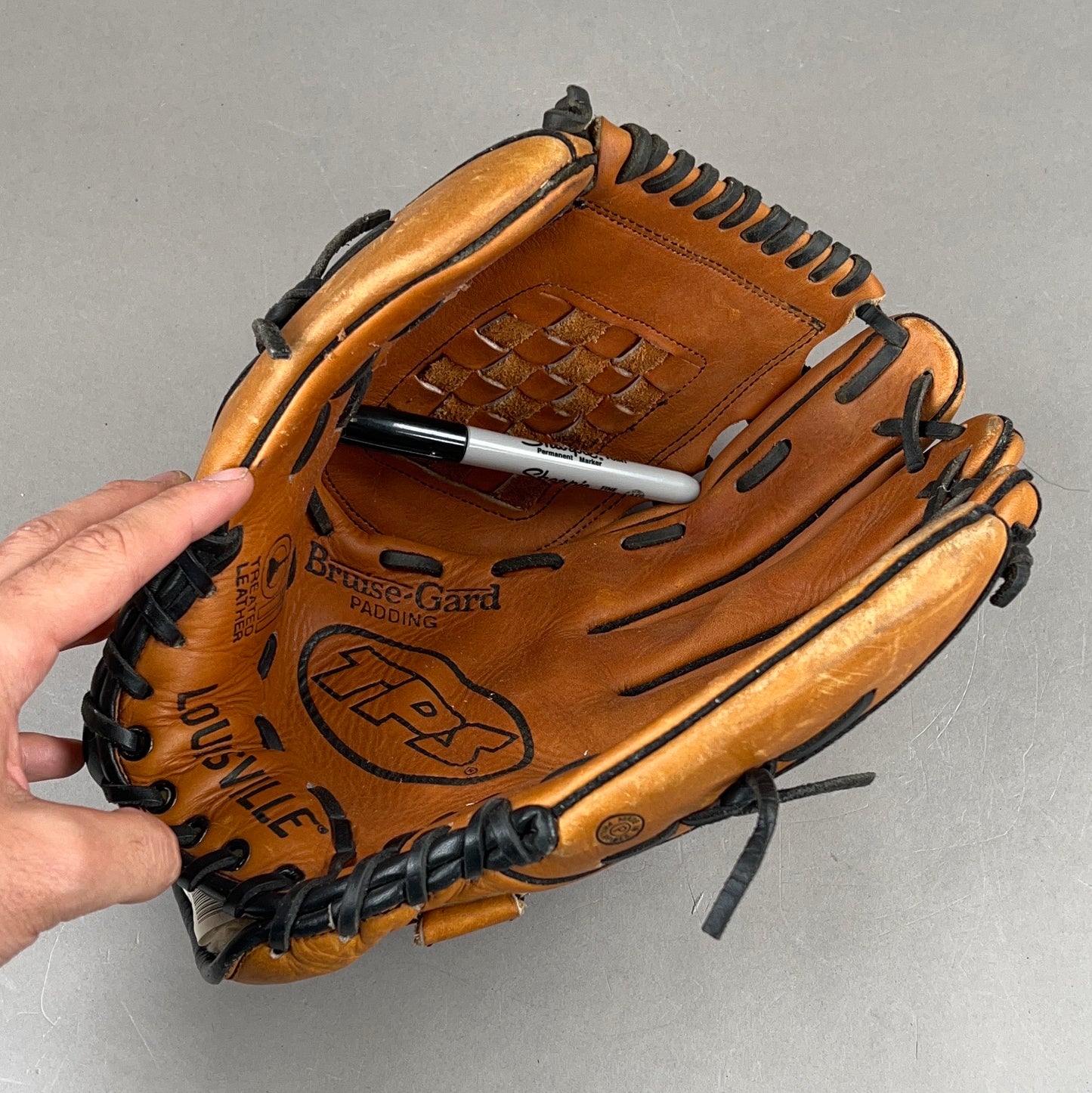 Louisville TPS F1275 12.5" Right Hand Thrower Baseball Glove