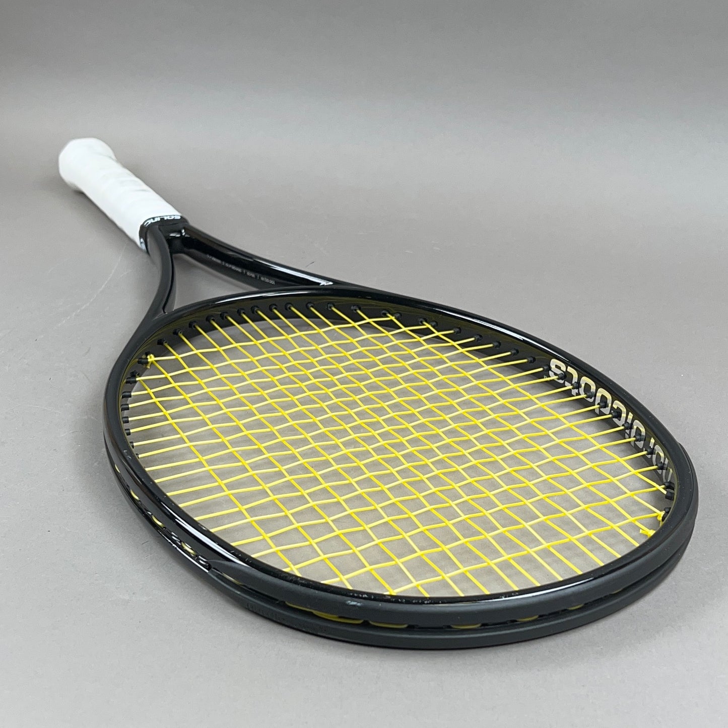 Solinco Model 100 Tennis Racket 4 1/2" Grip & 100in² Head Size