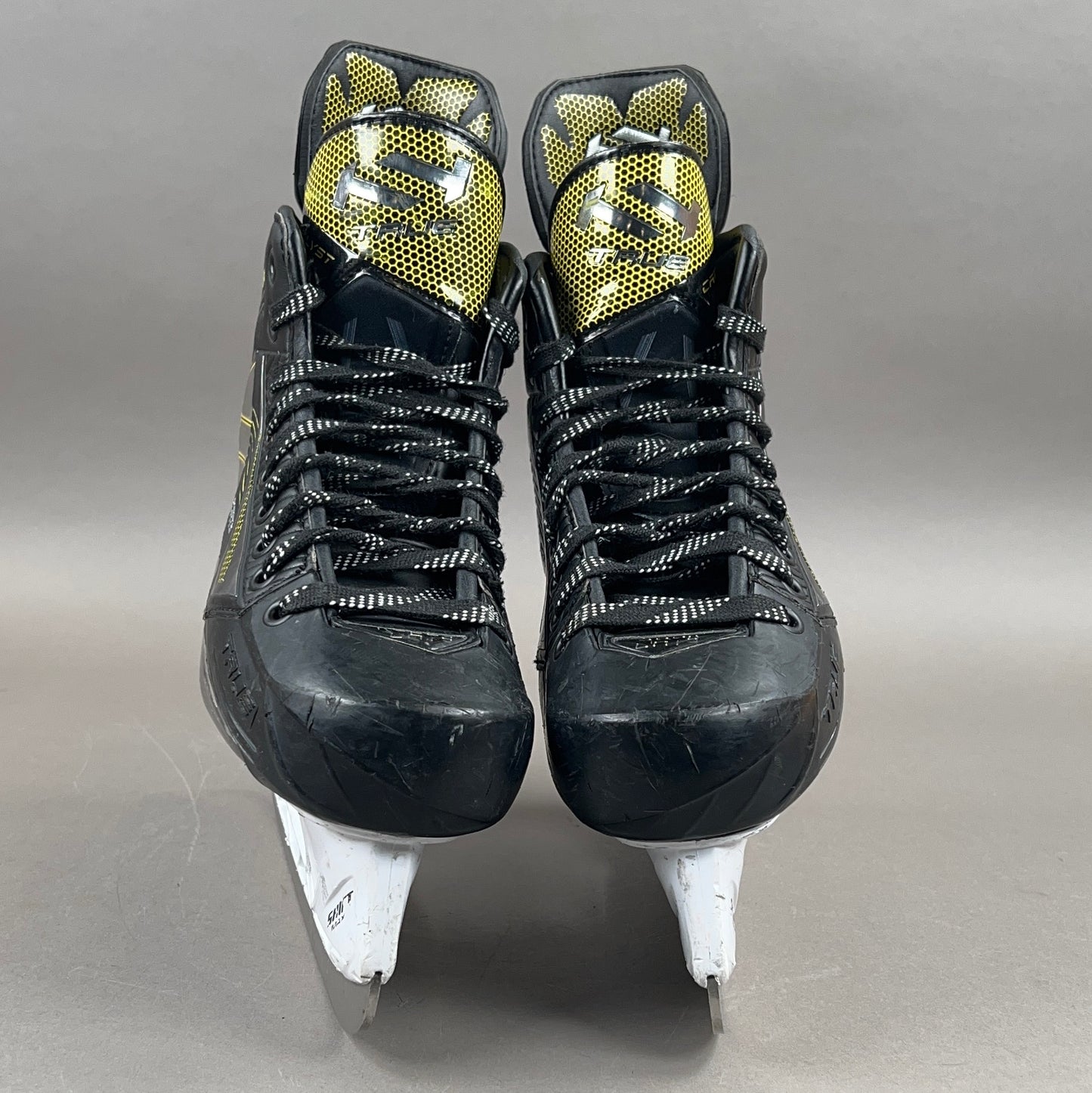 True Catalyst Cat 9 Size 5 Intermediate Hockey Skates