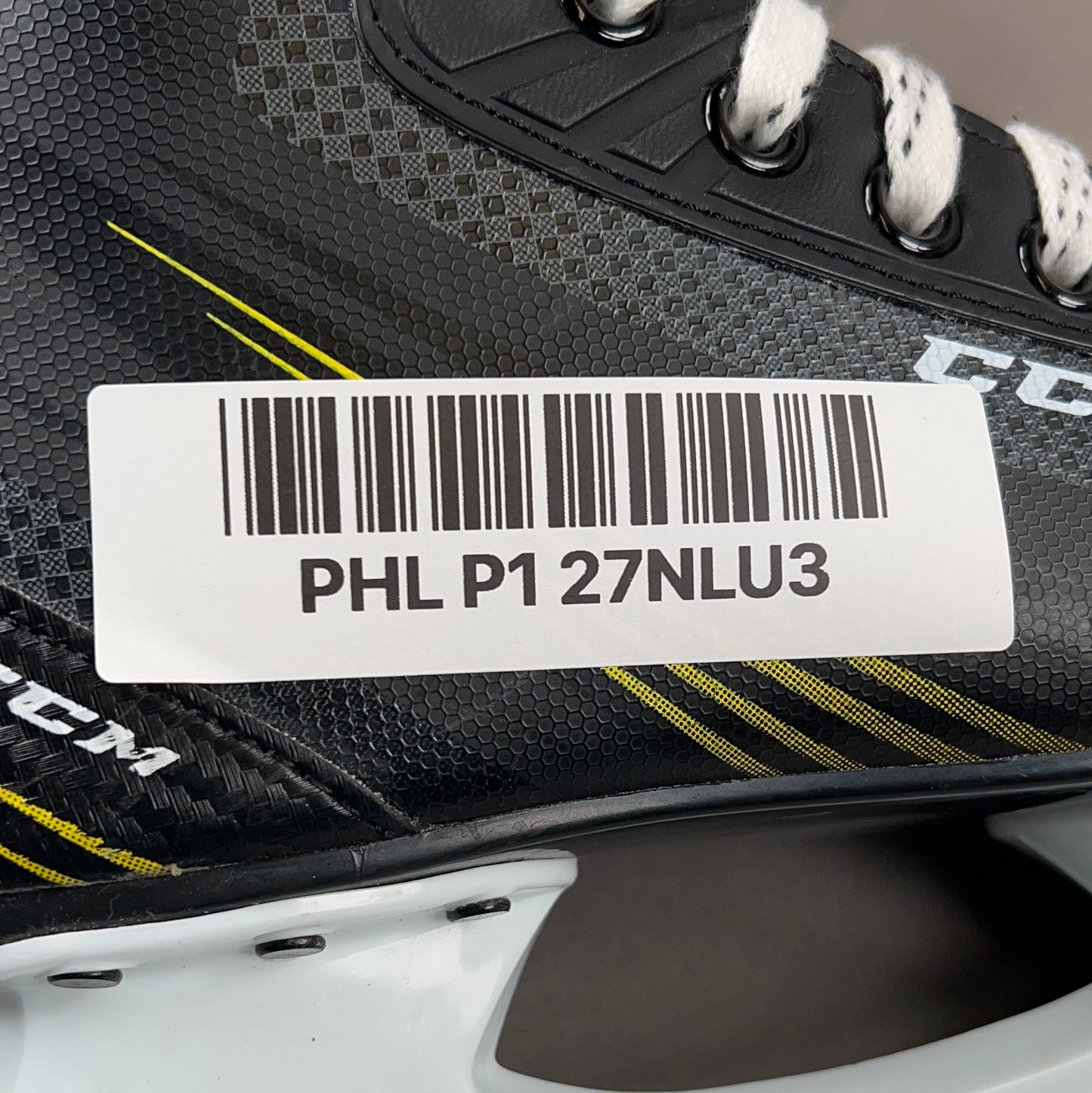 CCM 1052 Size 3 Junior Hockey Skates