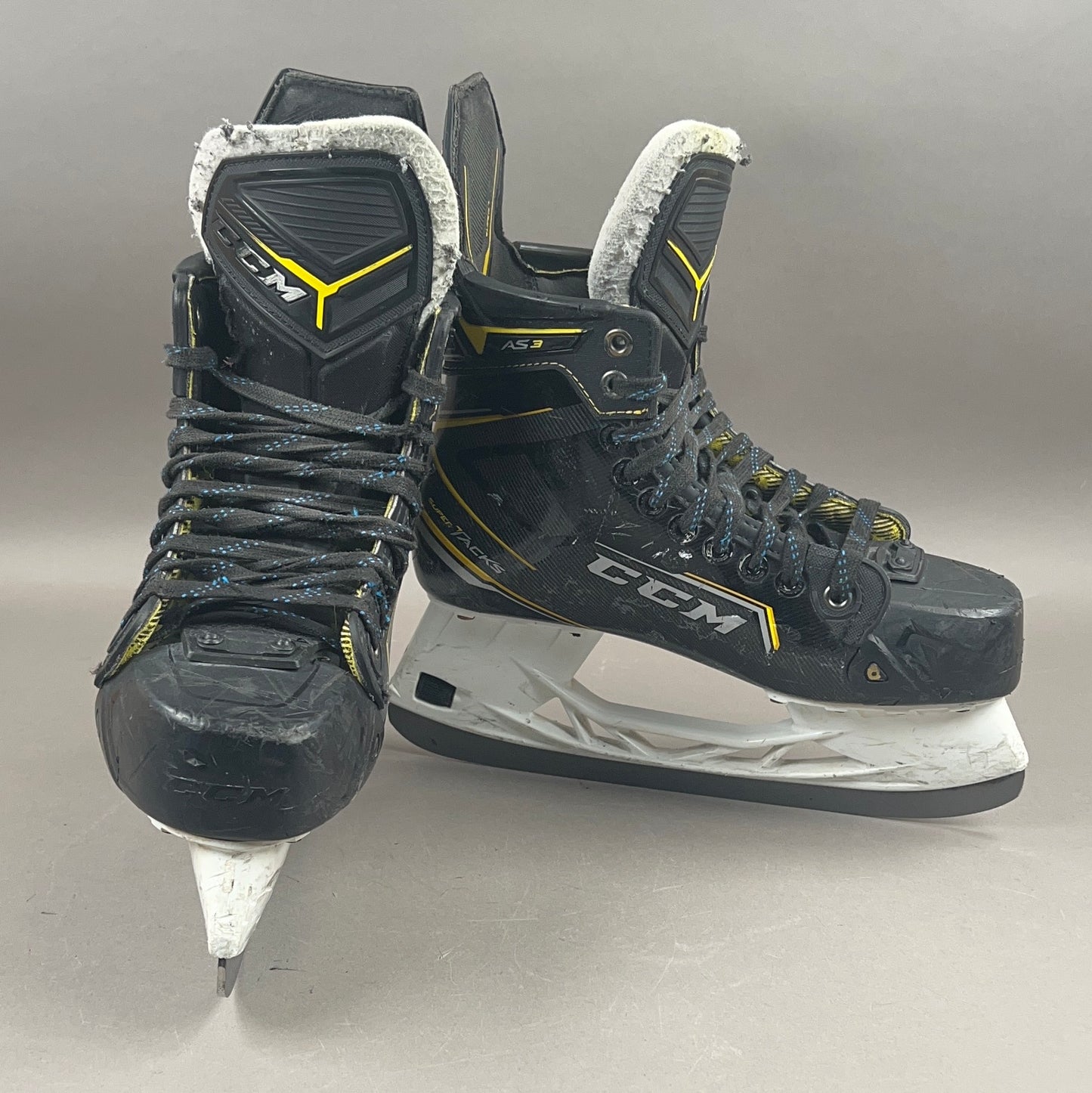 CCM Super Tacks AS2 Size 8 Senior Hockey Skates