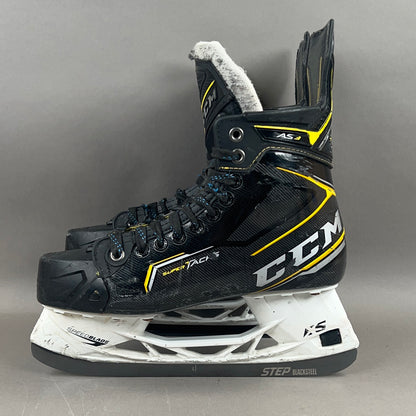 CCM Super Tacks AS2 Size 8 Senior Hockey Skates