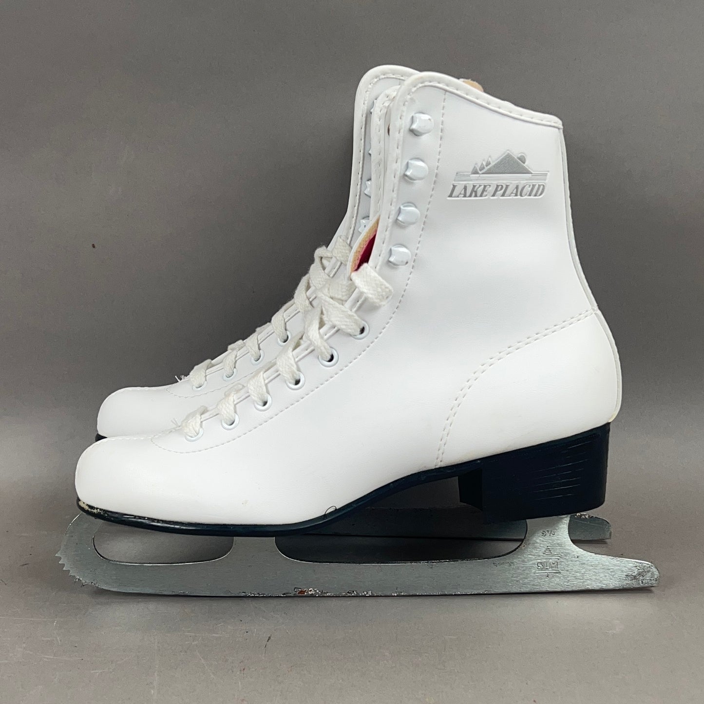 Lake Placid 683 Size 7 Ice Skates