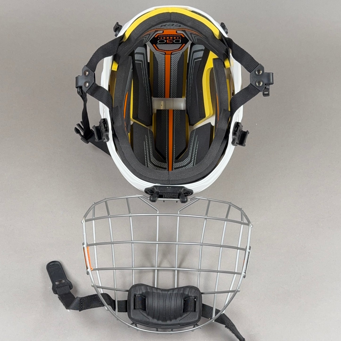 CCM Fitlite 3DS 5 7/8" to 6 7/8" Youth Hockey Helmet