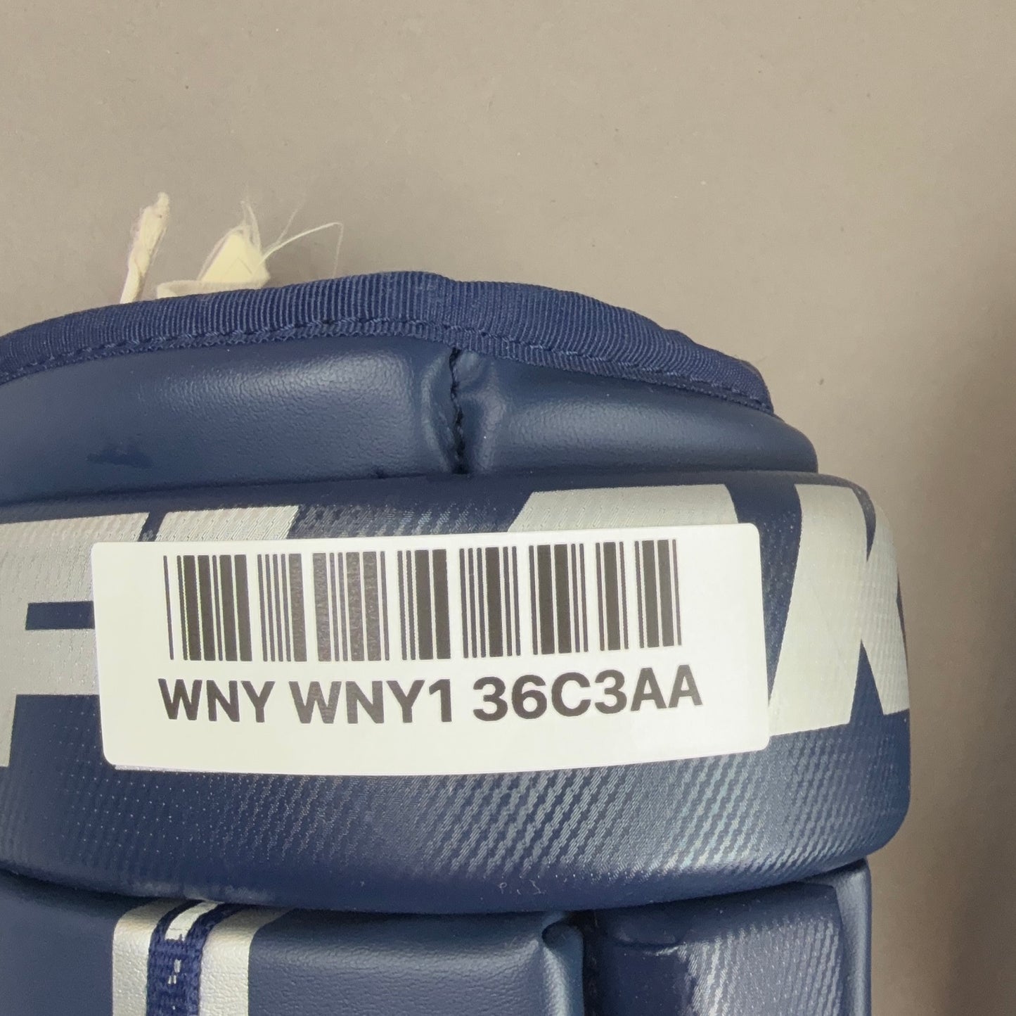 Flak 10 Junior 11" Hockey Gloves